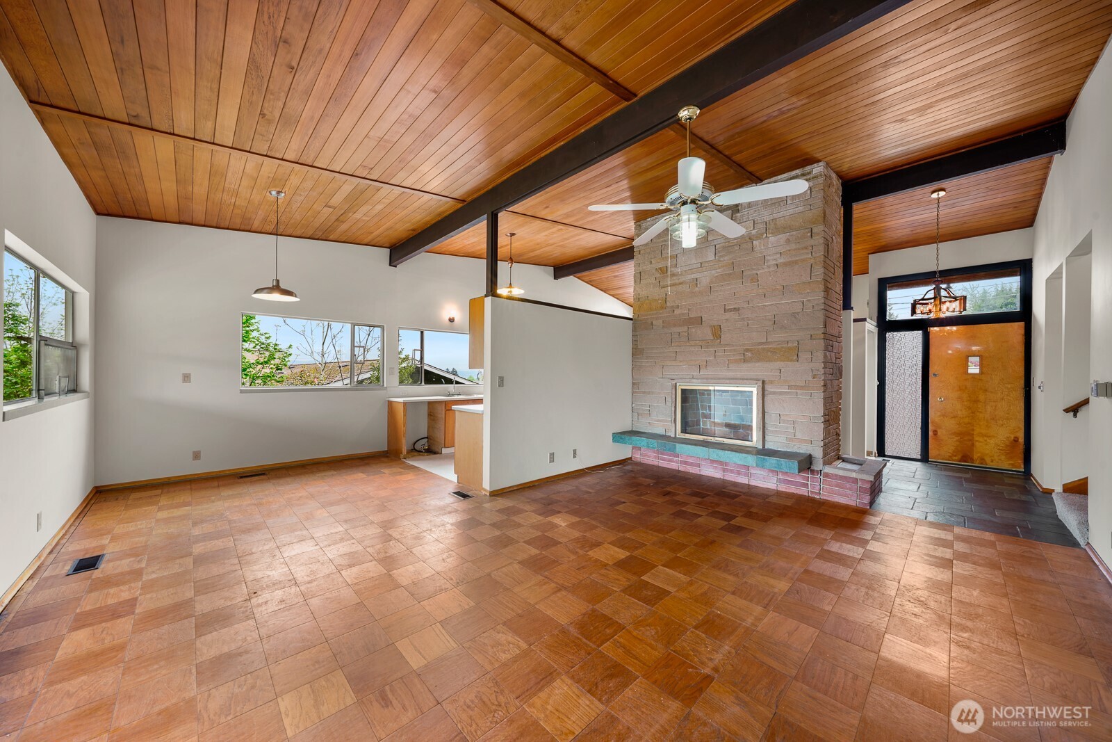2512 S Raymond Street , Seattle, WA 98108