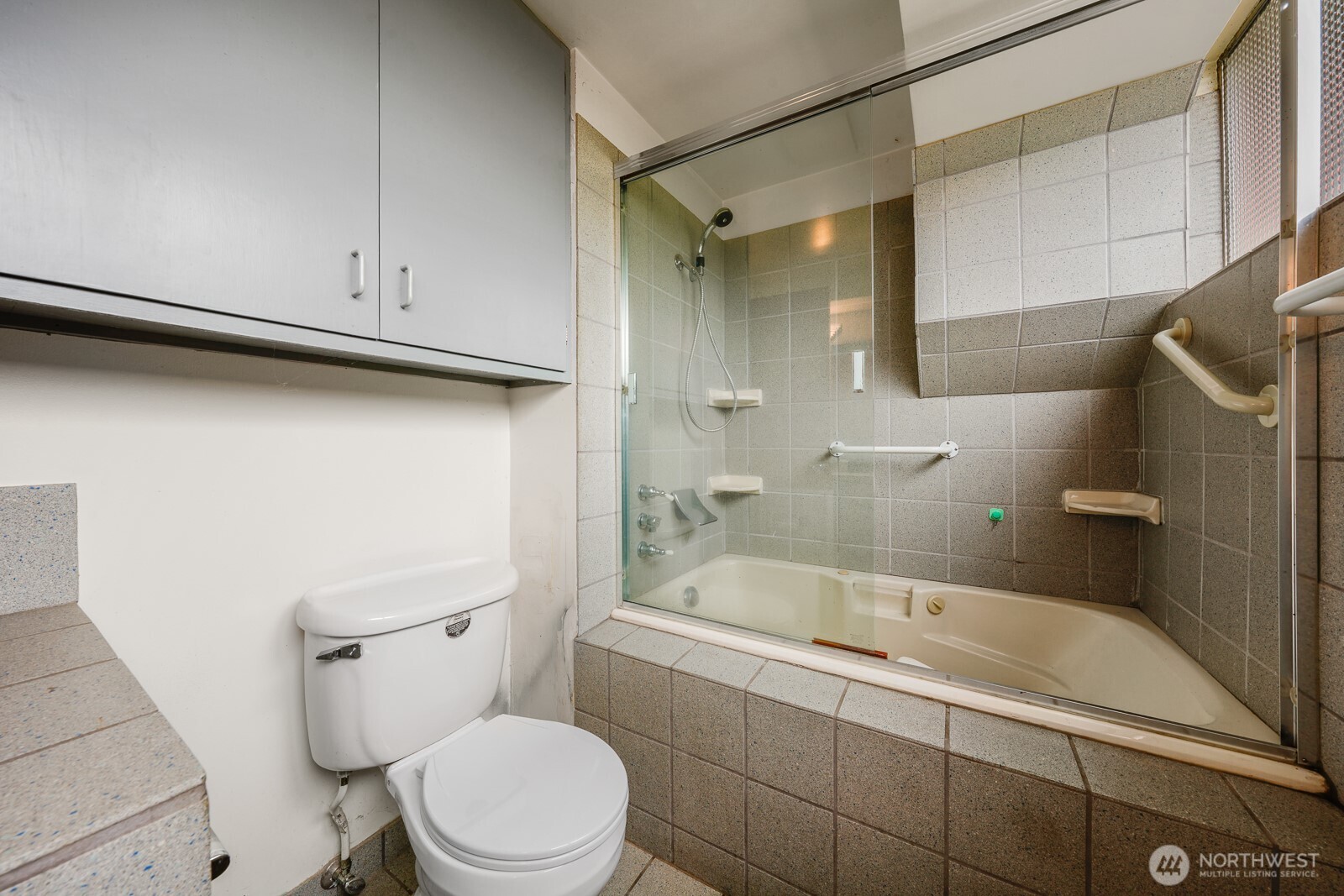 2512 S Raymond Street , Seattle, WA 98108