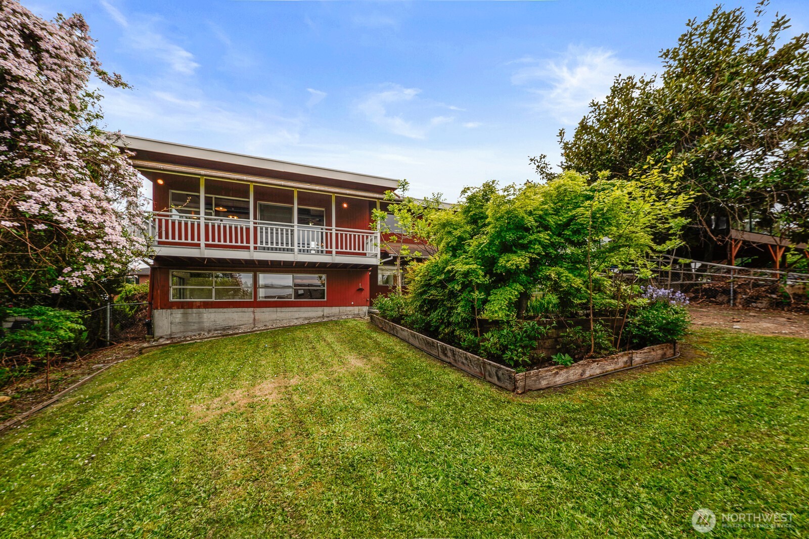 2512 S Raymond Street , Seattle, WA 98108