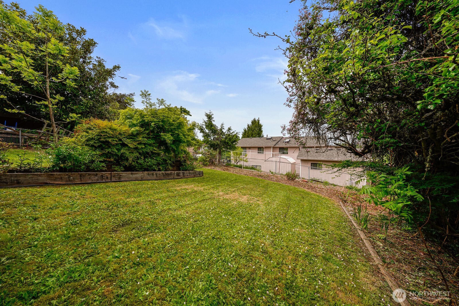 2512 S Raymond Street , Seattle, WA 98108