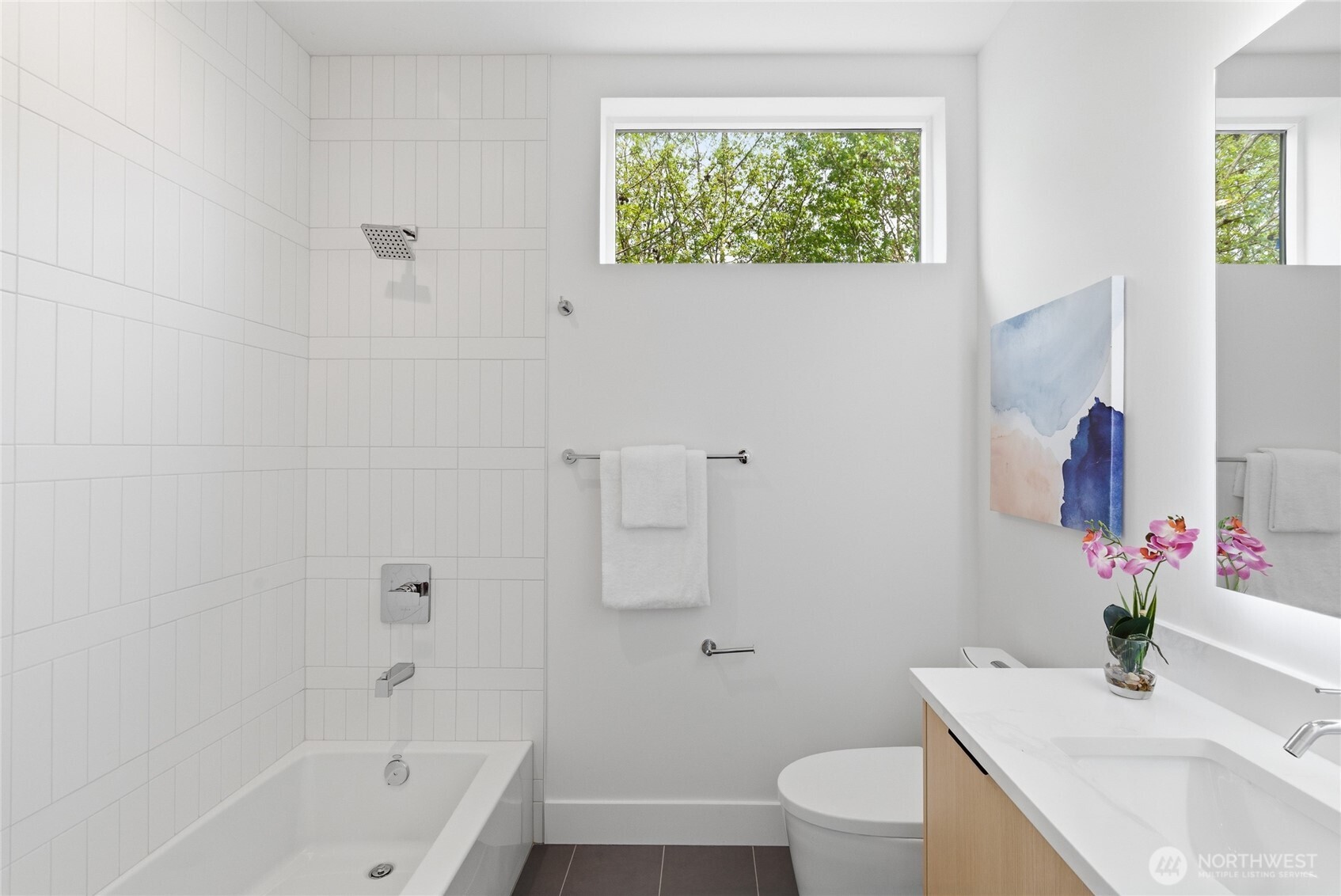 6217 9th Avenue NE, Seattle, WA 98115