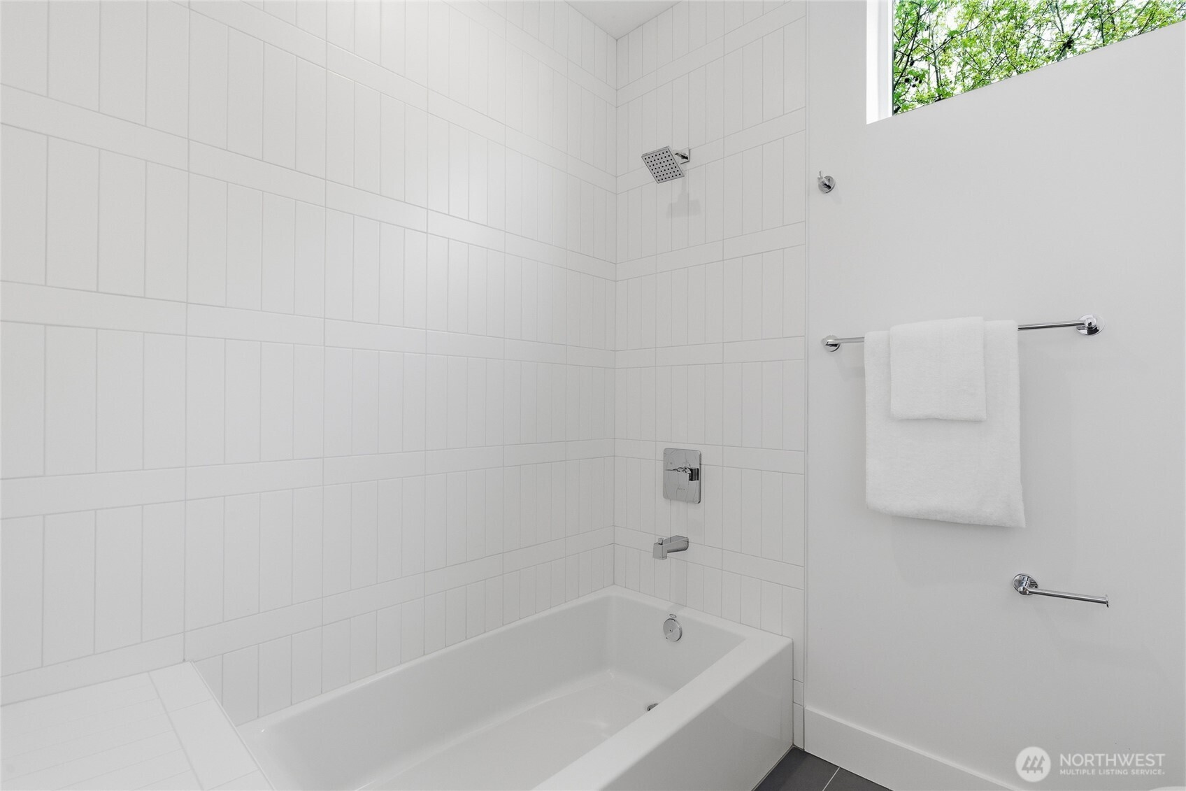 6217 9th Avenue NE, Seattle, WA 98115