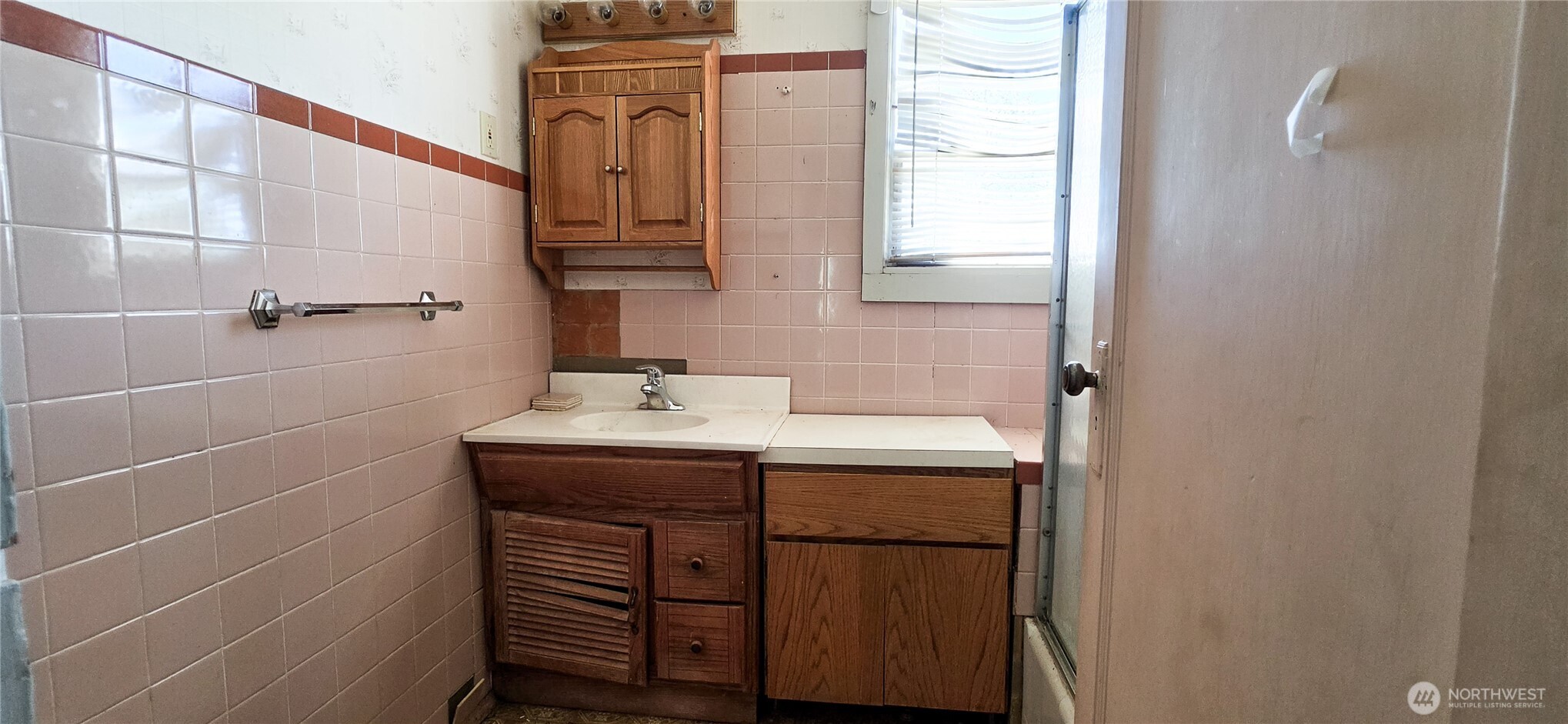 101 US Hwy 2 , Waterville, WA 98858