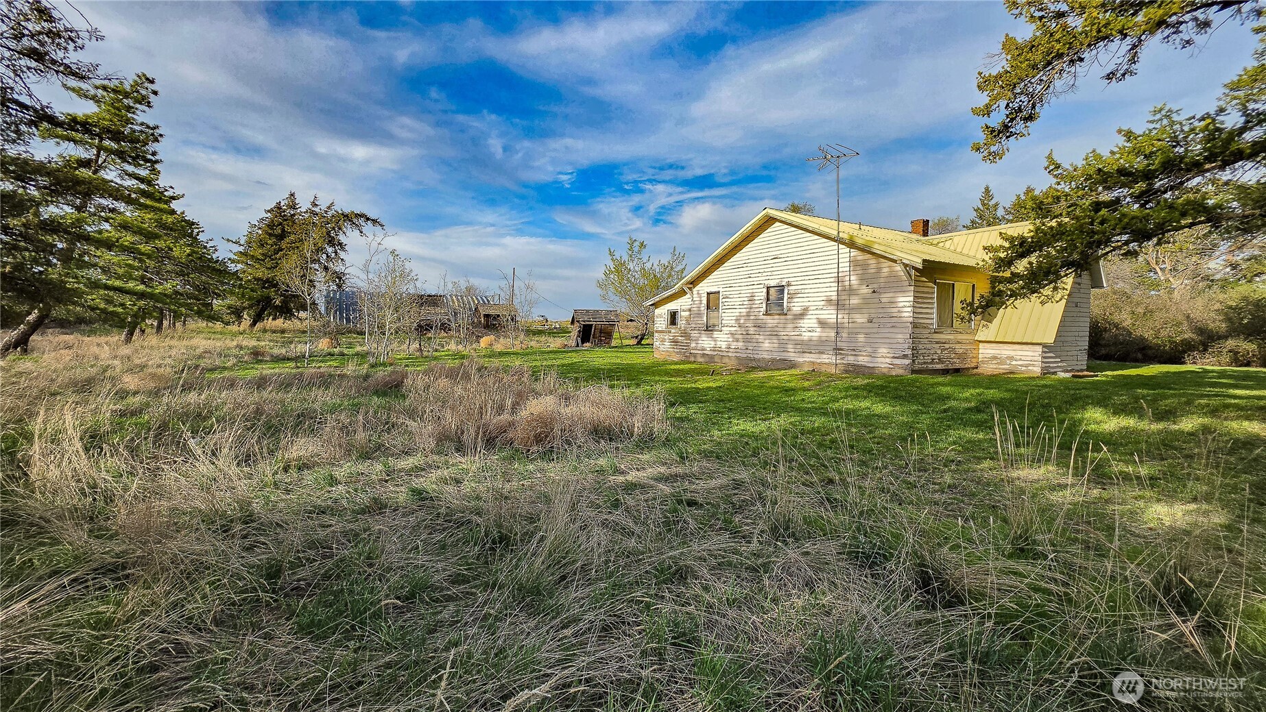 101 US Hwy 2 , Waterville, WA 98858