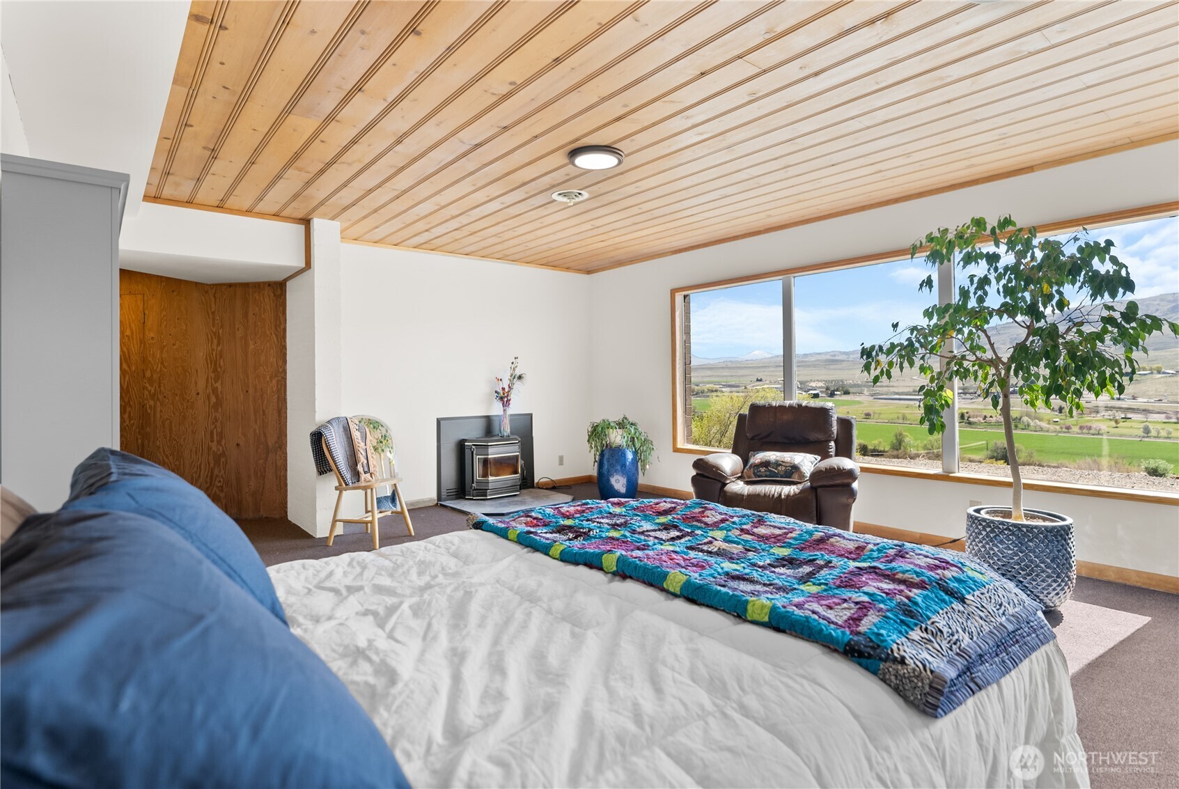 940 Sunrise Heights Road , Okanogan, WA 98840