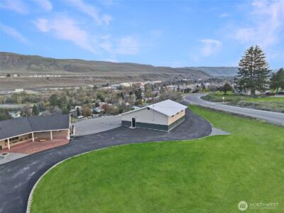 940 Sunrise Heights Road , Okanogan, WA 98840 - Photo 38