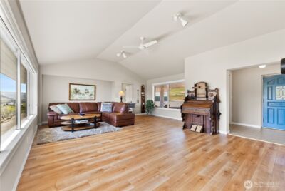 940 Sunrise Heights Road , Okanogan, WA 98840 - Photo 4