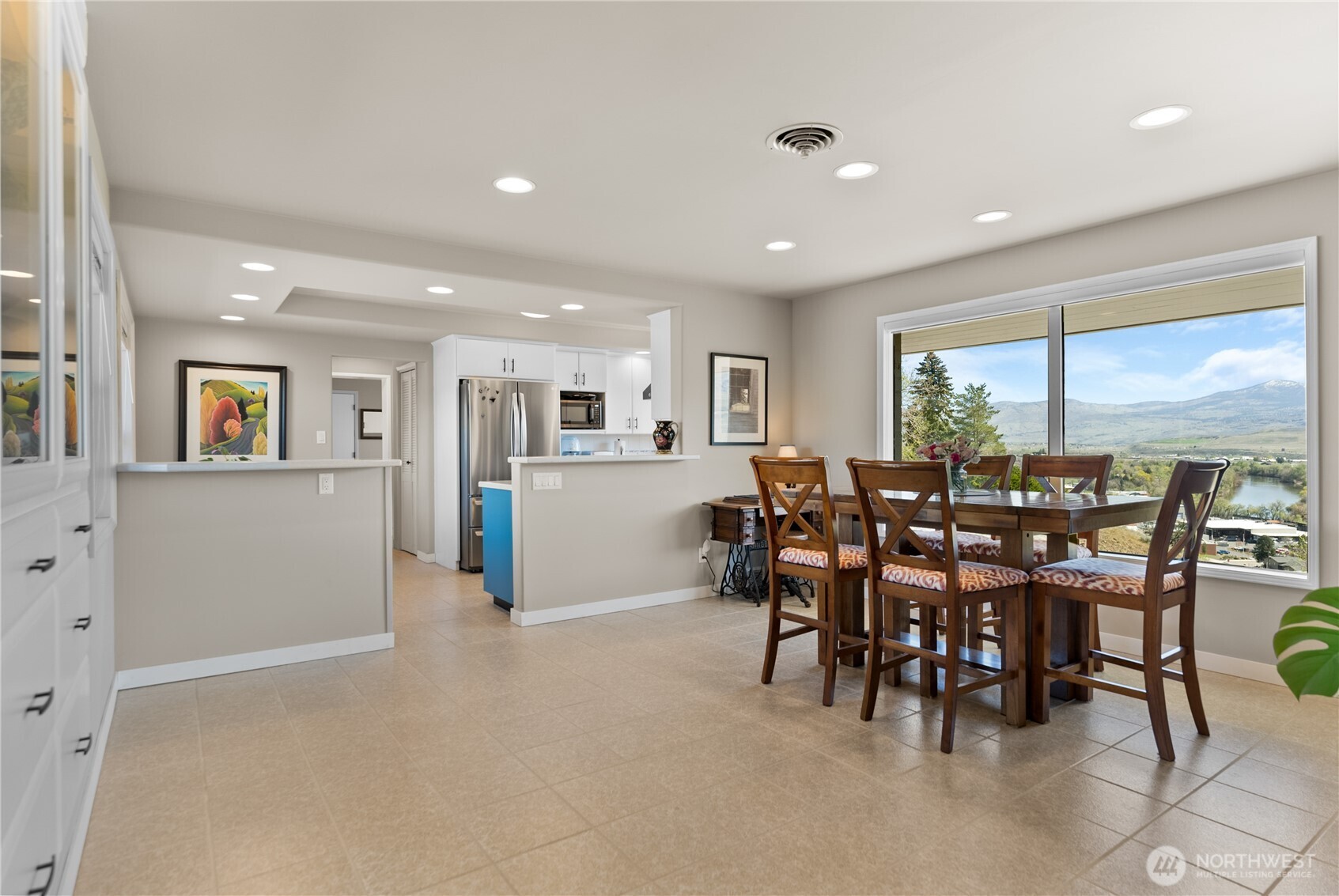 940 Sunrise Heights Road , Okanogan, WA 98840