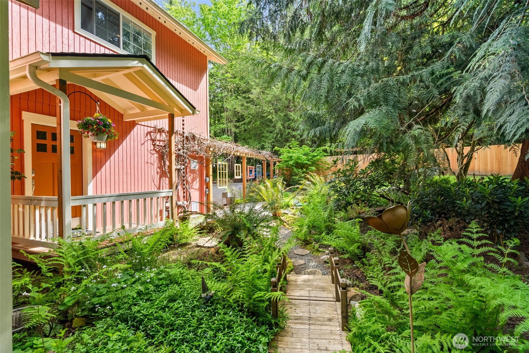 11837 Venice Loop NE, Bainbridge Island, WA 98110