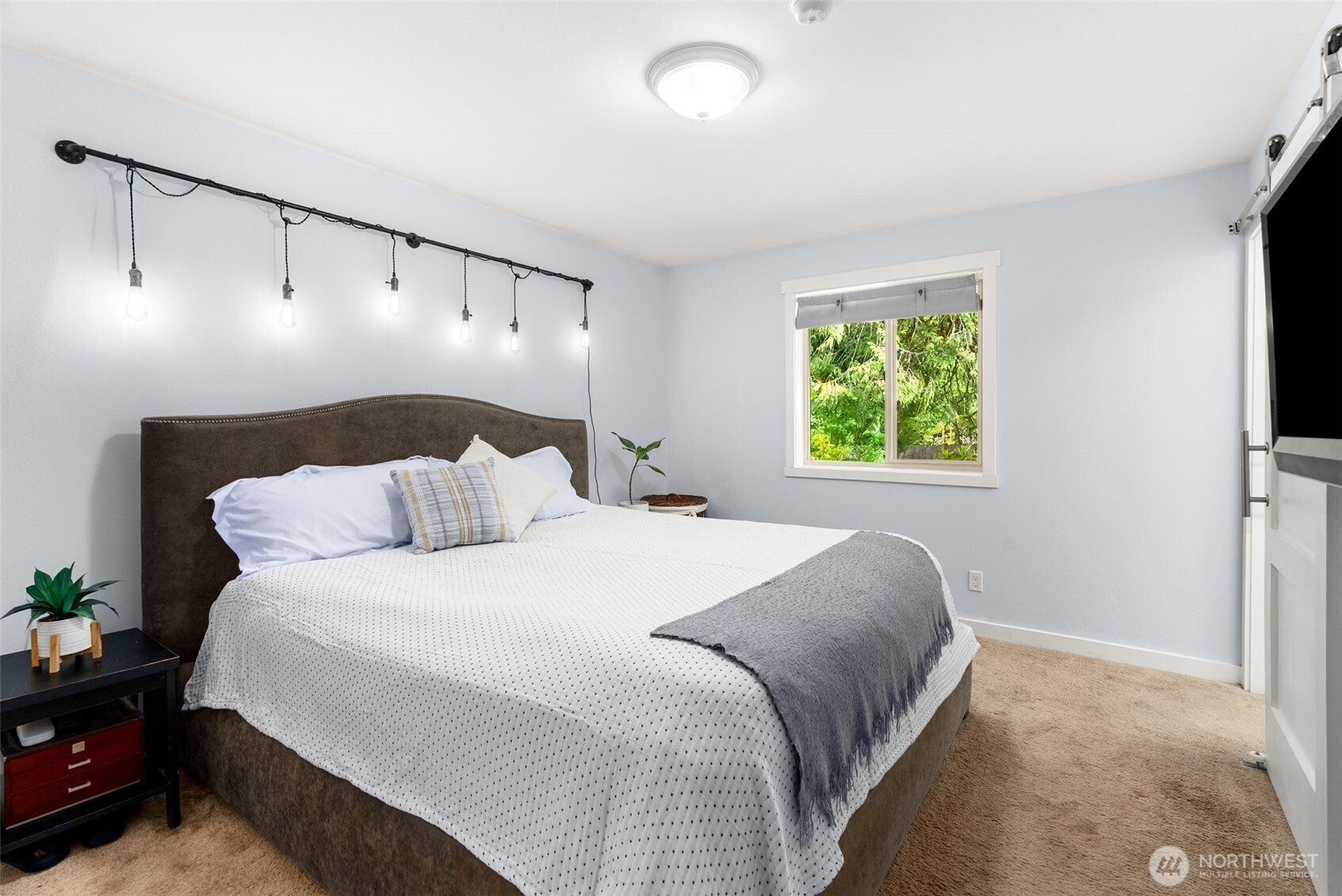 11837 Venice Loop NE, Bainbridge Island, WA 98110