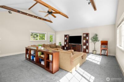 11837 Venice Loop NE, Bainbridge Island, WA 98110 - Photo 17