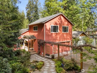 11837 Venice Loop NE, Bainbridge Island, WA 98110 - Photo 2