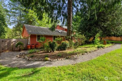 11837 Venice Loop NE, Bainbridge Island, WA 98110 - Photo 22