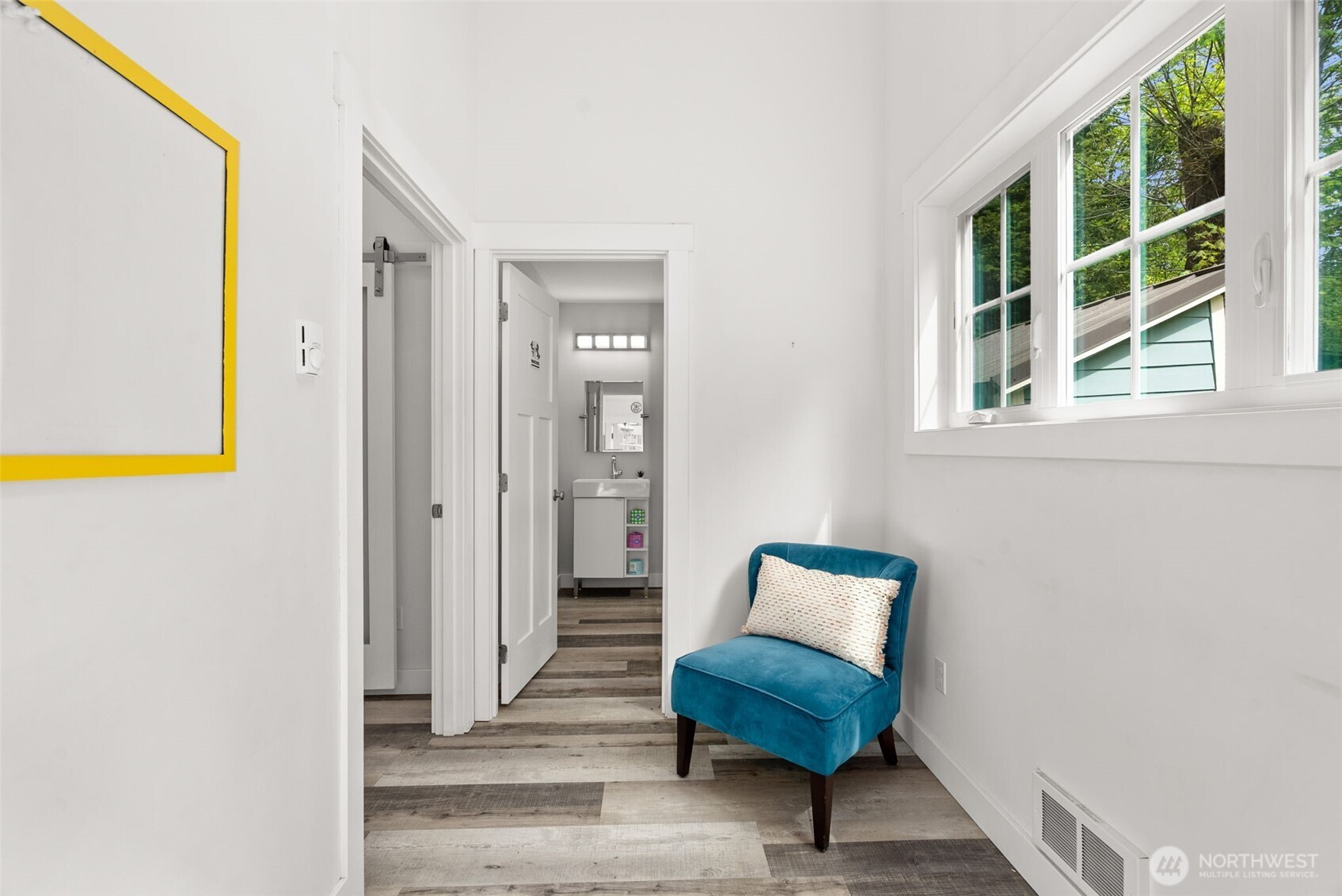 11837 Venice Loop NE, Bainbridge Island, WA 98110