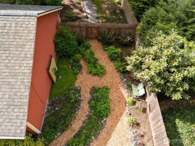 11837 Venice Loop NE, Bainbridge Island, WA 98110 - Photo 29