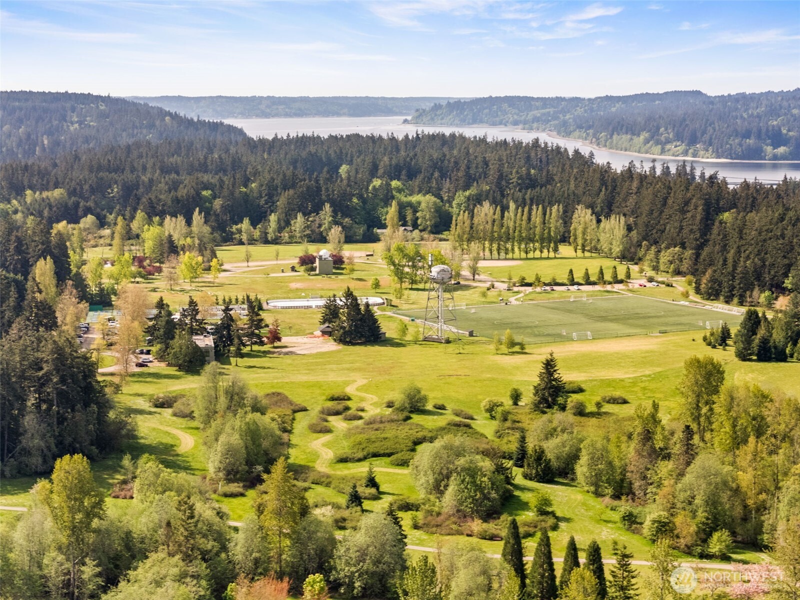 11837 Venice Loop NE, Bainbridge Island, WA 98110