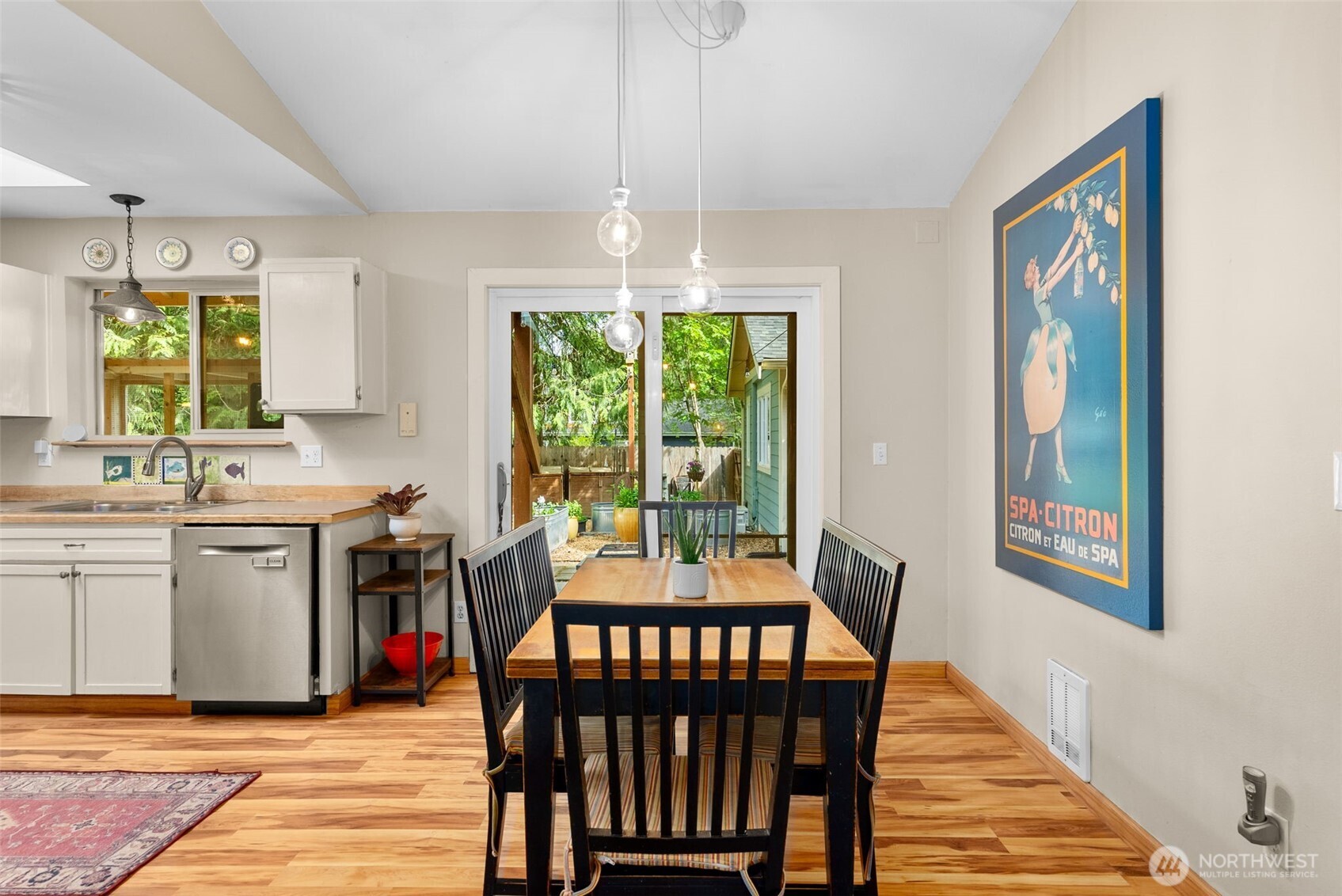 11837 Venice Loop NE, Bainbridge Island, WA 98110