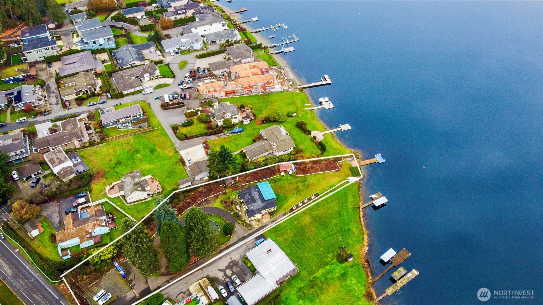 5104 NW Sammamish Road , Issaquah, WA 98027