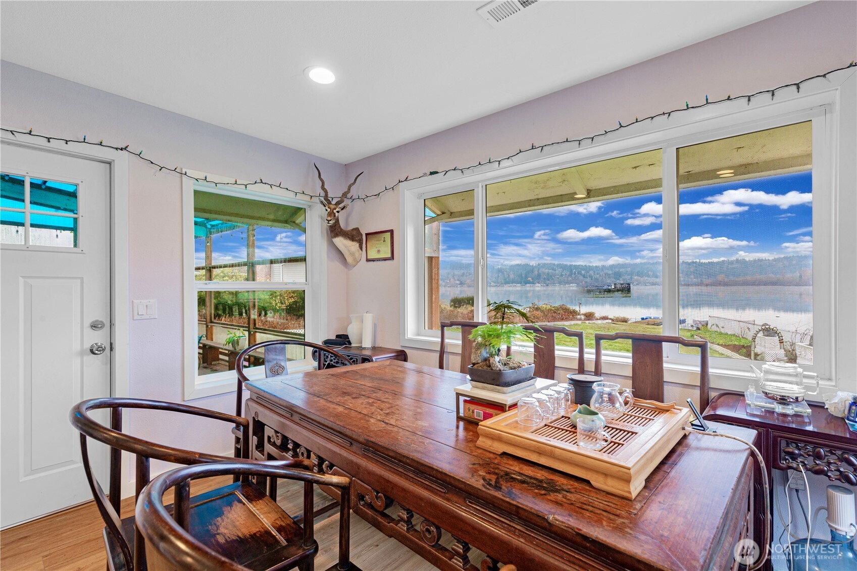 5104 NW Sammamish Road , Issaquah, WA 98027