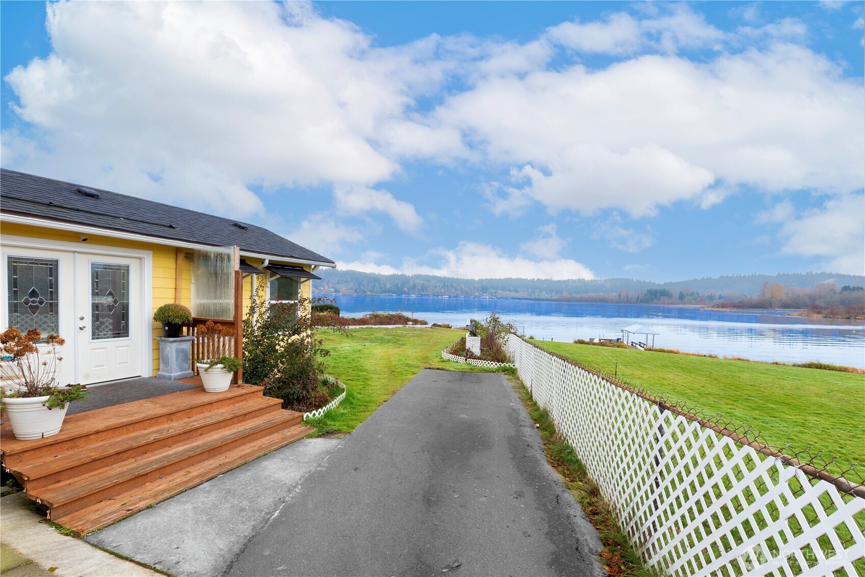 5104 NW Sammamish Road , Issaquah, WA 98027