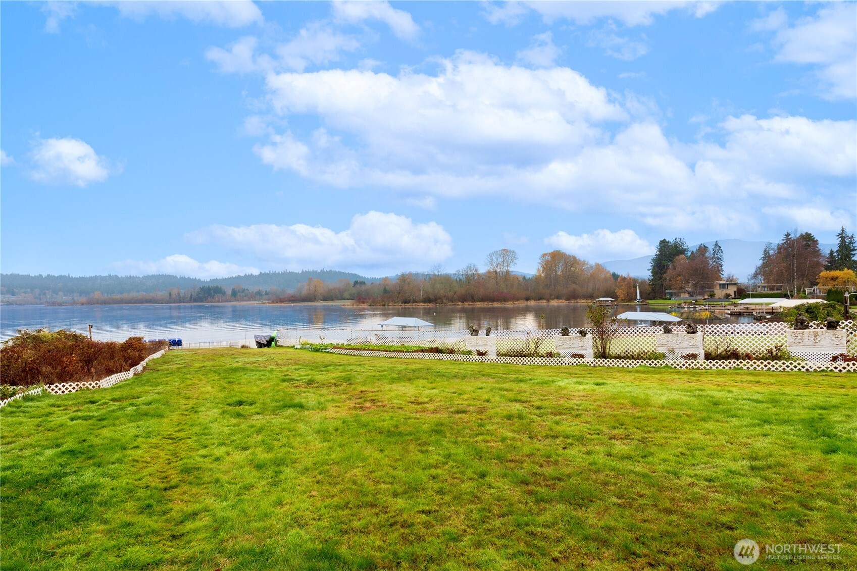 5104 NW Sammamish Road , Issaquah, WA 98027