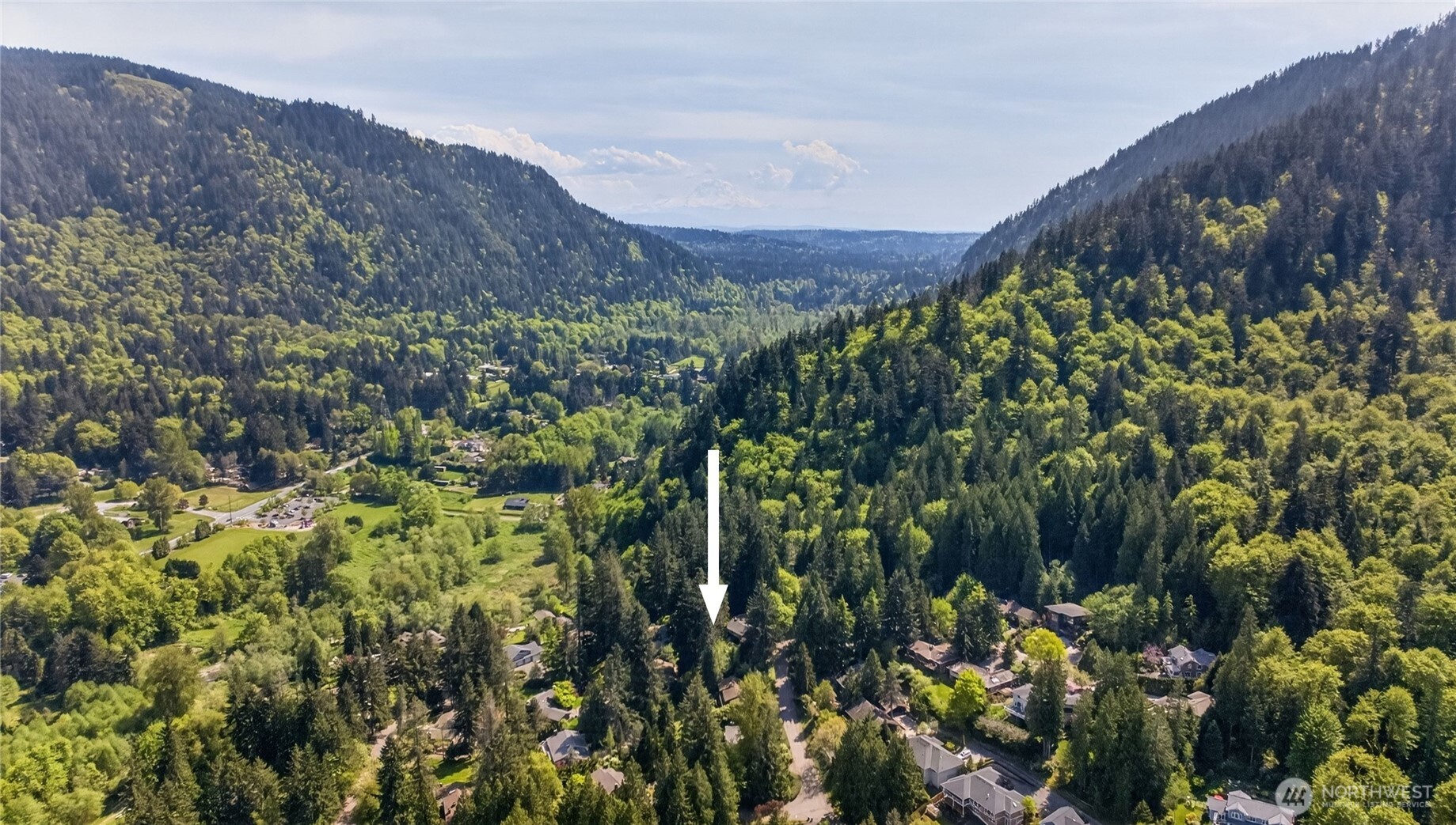 37 x Crystal Creek Cir , Issaquah, WA 98027