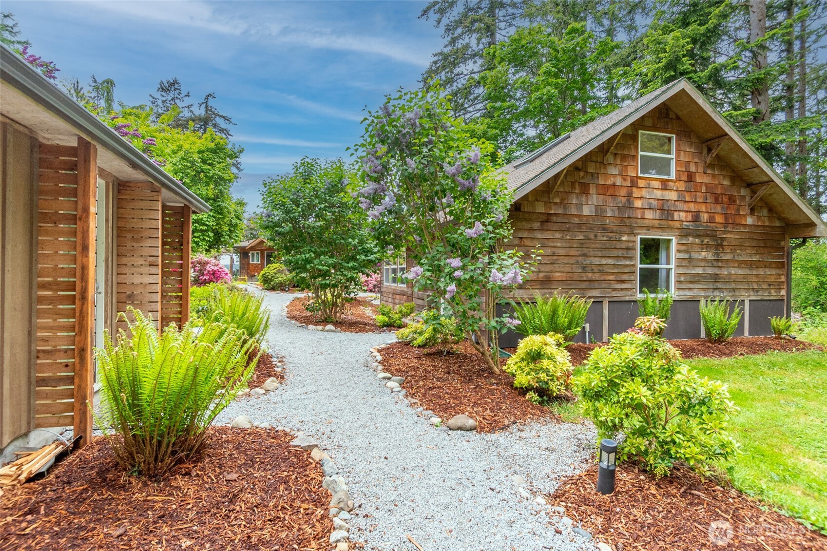 5222 East Harbor Road , Freeland, WA 98249
