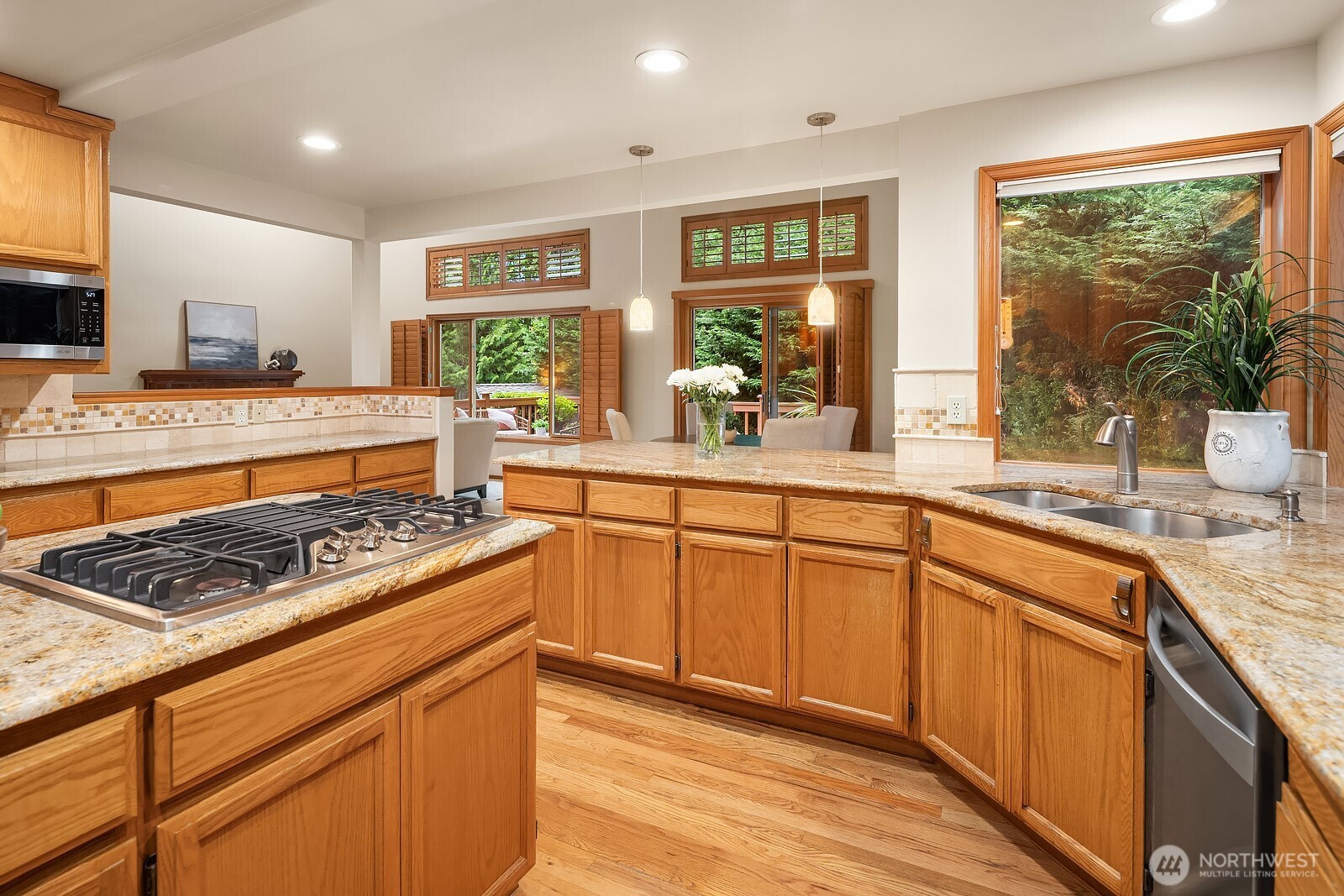 275 Mt Quay Drive NW, Issaquah, WA 98027