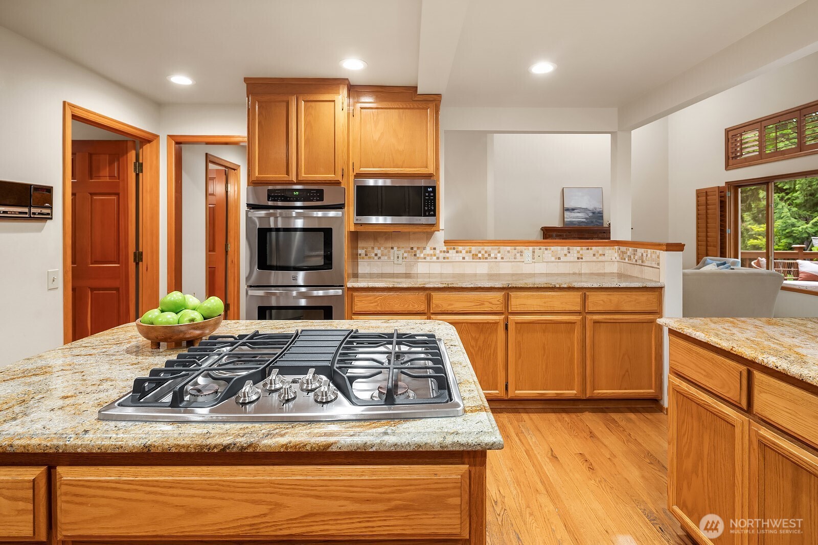 275 Mt Quay Drive NW, Issaquah, WA 98027