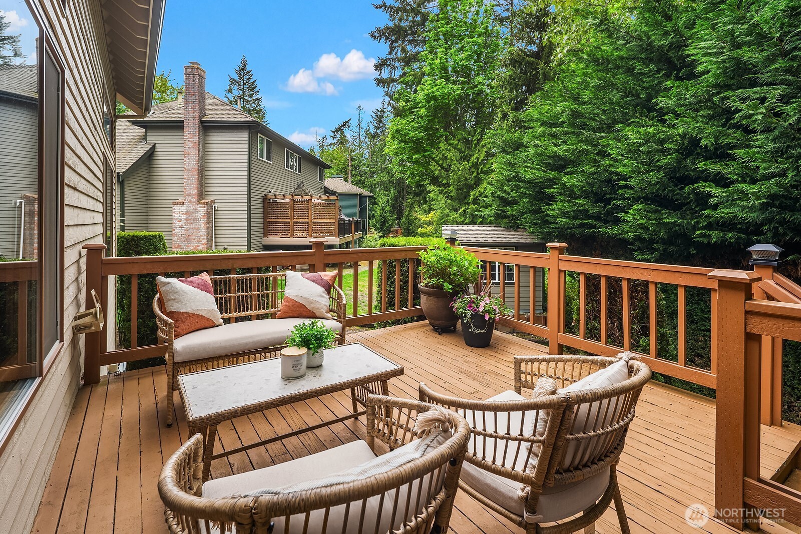275 Mt Quay Drive NW, Issaquah, WA 98027