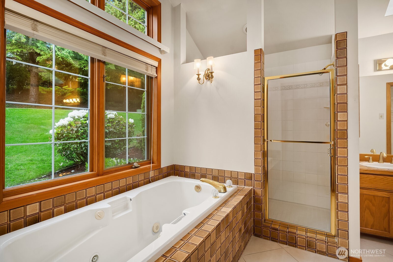 275 Mt Quay Drive NW, Issaquah, WA 98027