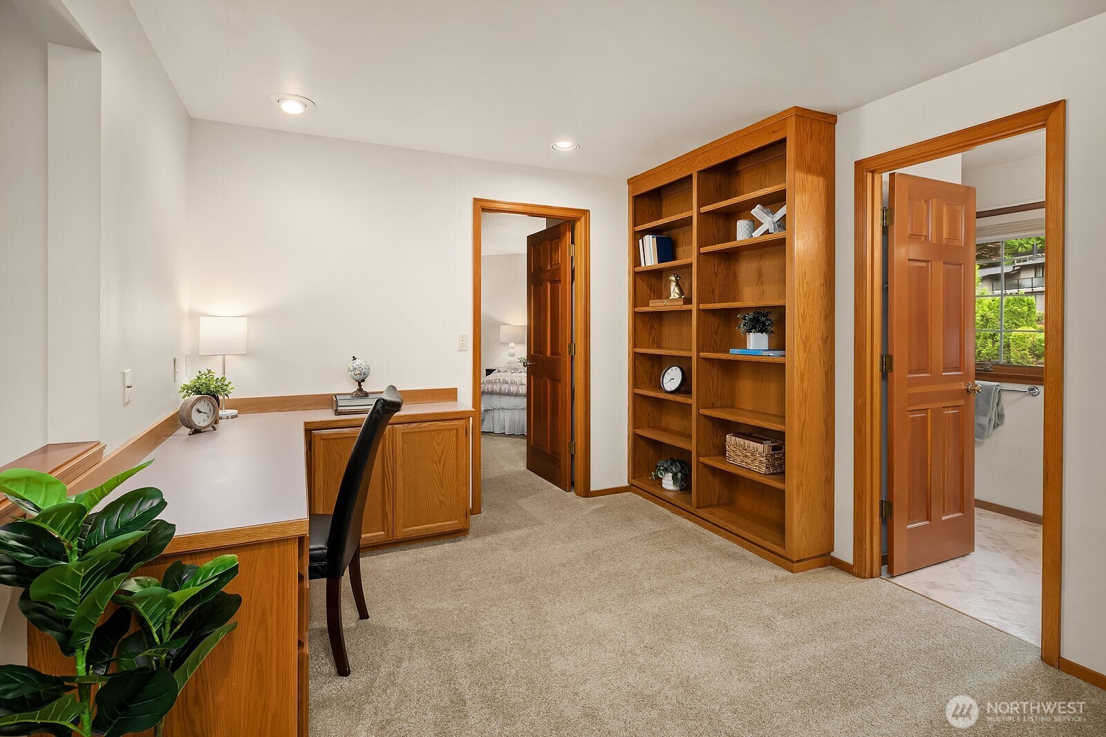 275 Mt Quay Drive NW, Issaquah, WA 98027