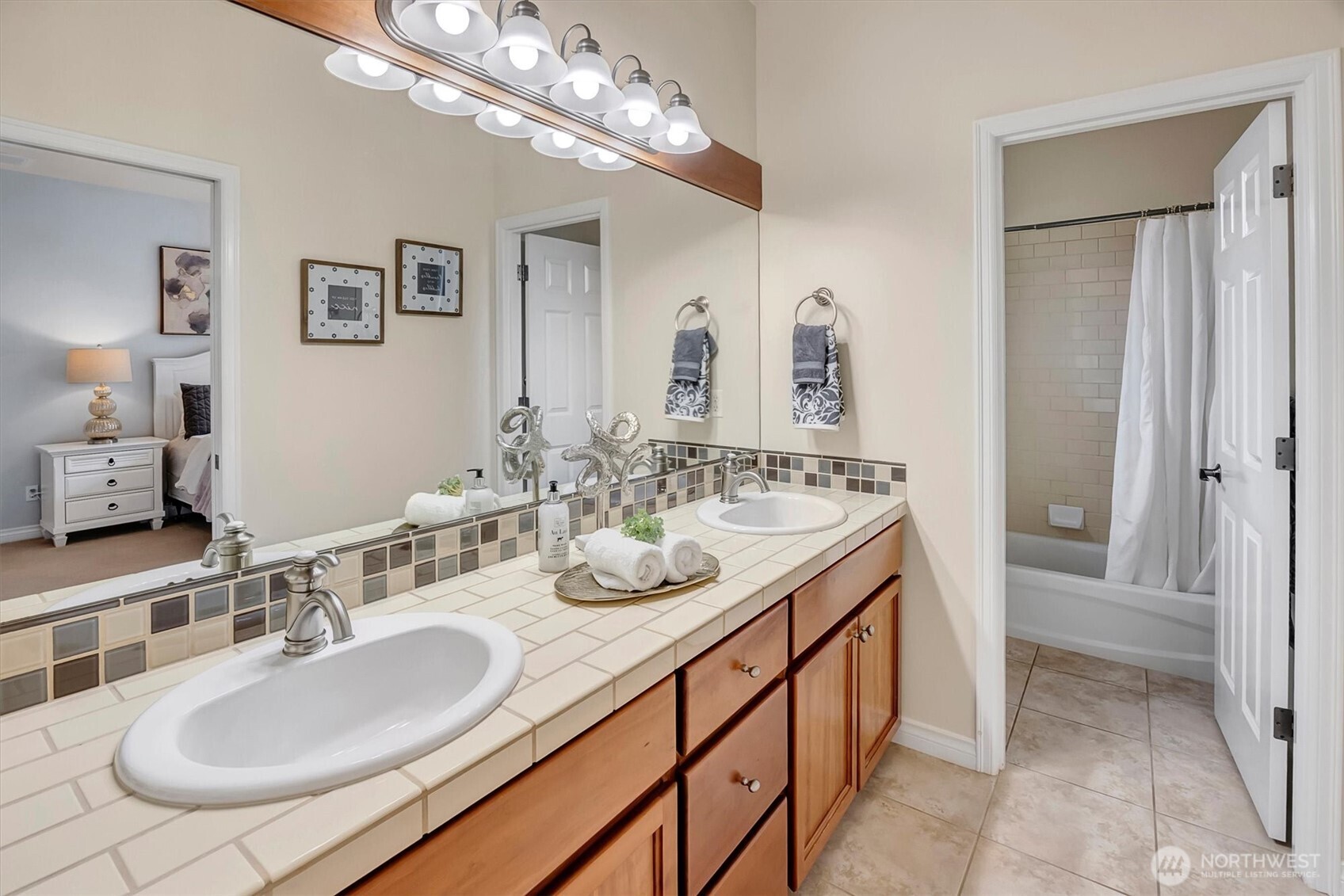 23419 SE 51st Place , Issaquah, WA 98029