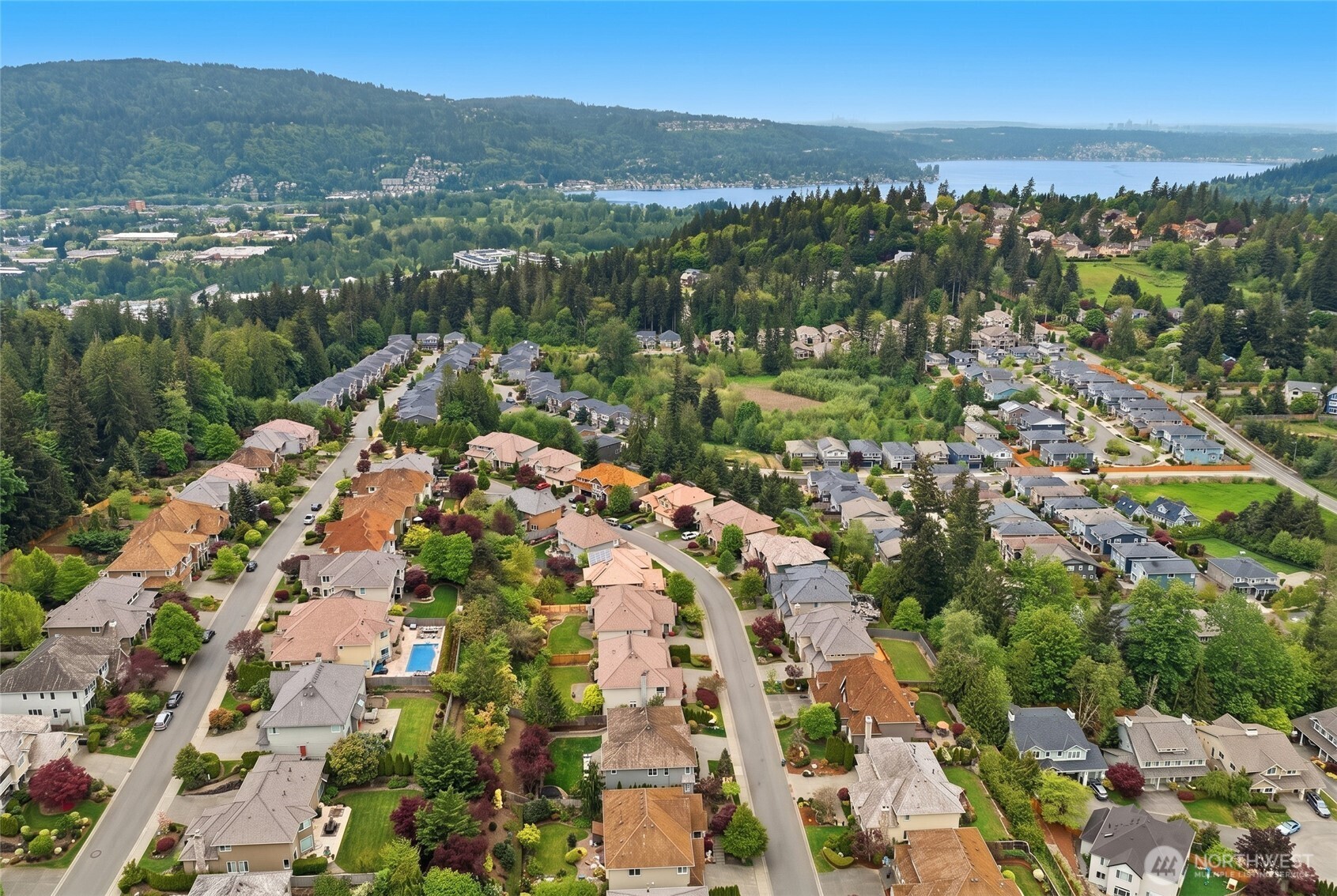 23419 SE 51st Place , Issaquah, WA 98029
