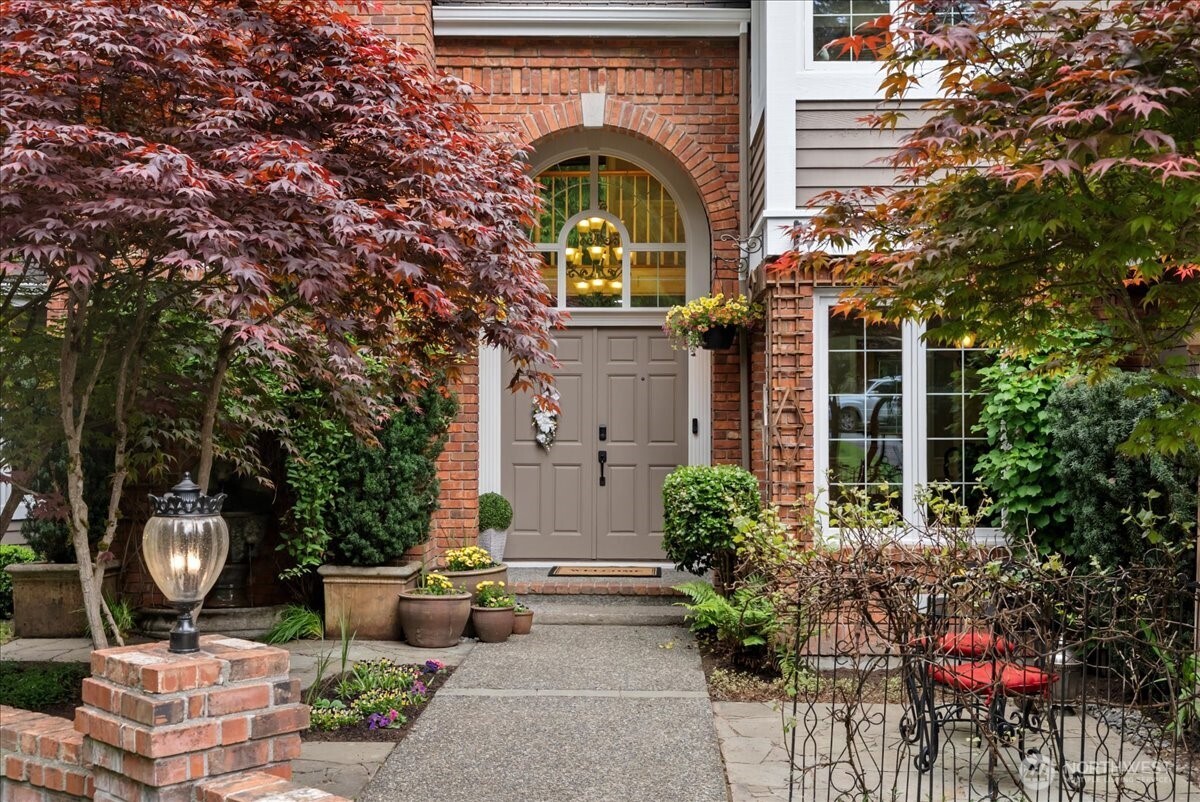 21310 NE 101st Court , Redmond, WA 98053
