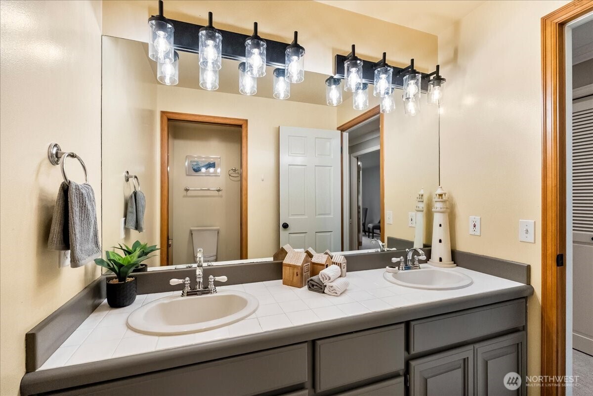 21310 NE 101st Court , Redmond, WA 98053