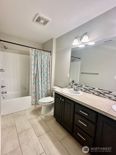 885 N Squire Drive , Ridgefield, WA 98642 - Photo 20