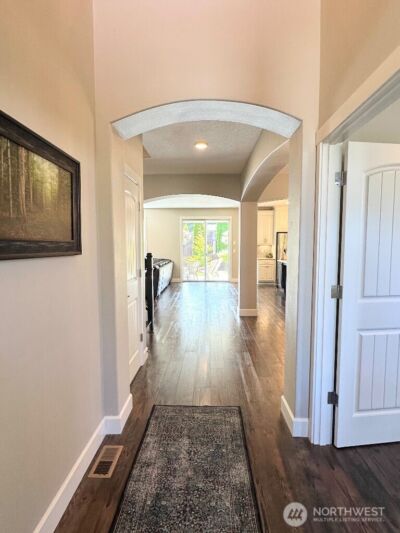 885 N Squire Drive , Ridgefield, WA 98642 - Photo 2