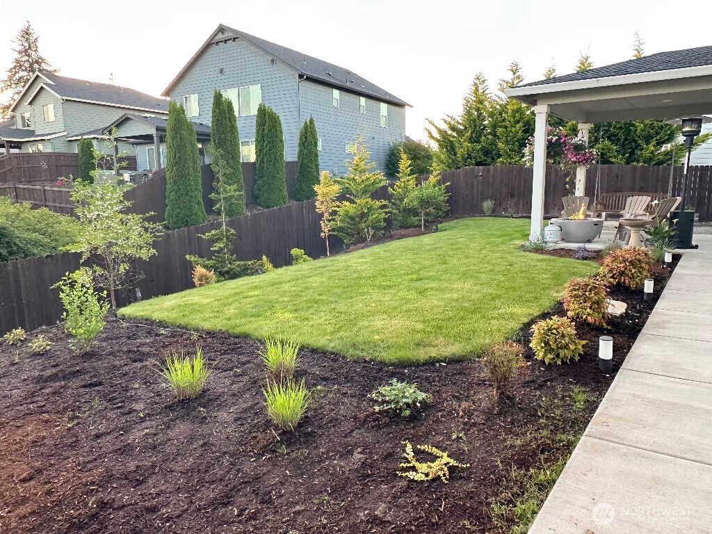 885 N Squire Drive , Ridgefield, WA 98642