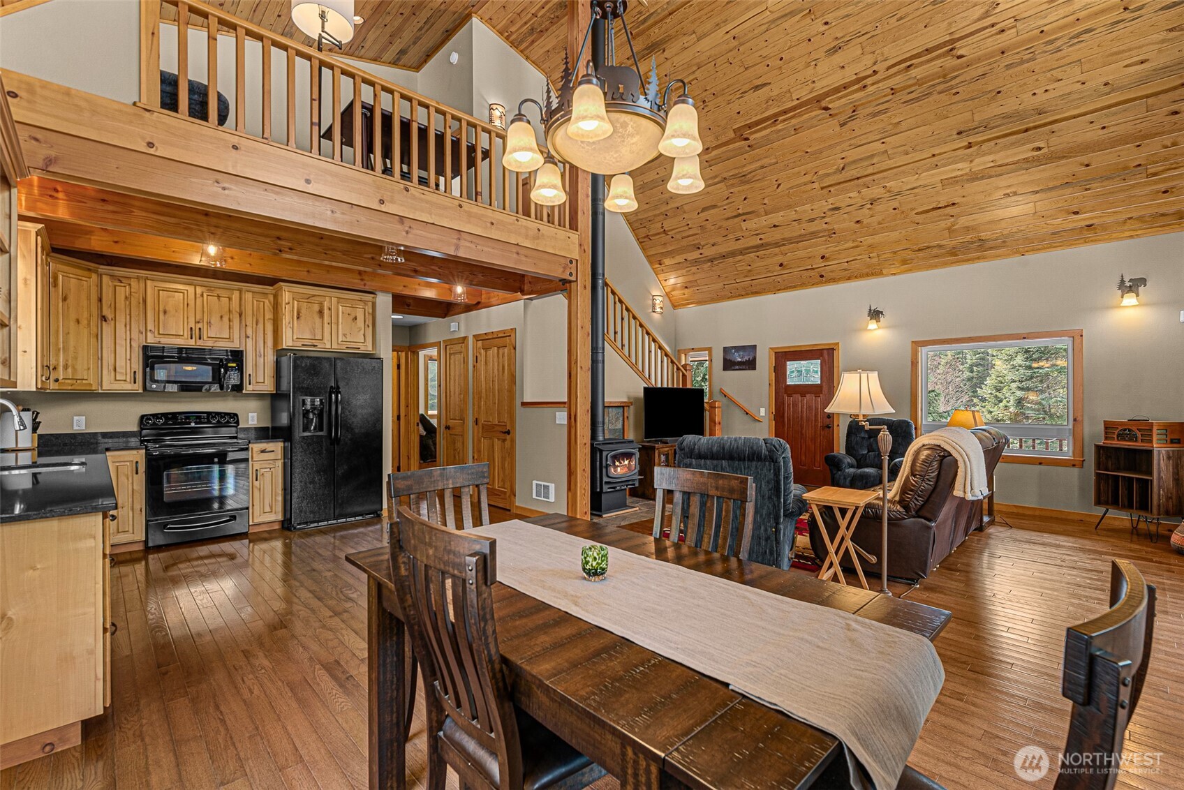 175 Deep Powder Lane , Leavenworth, WA 98826