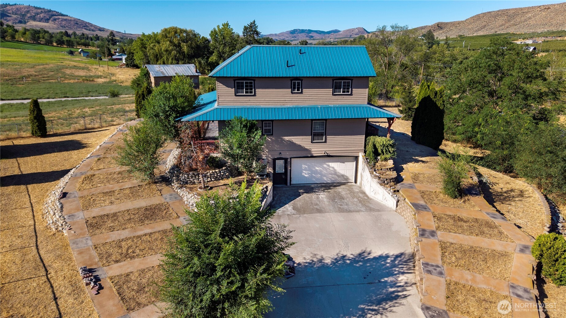 6 Orchard Loop S. , Tonasket, WA 98855