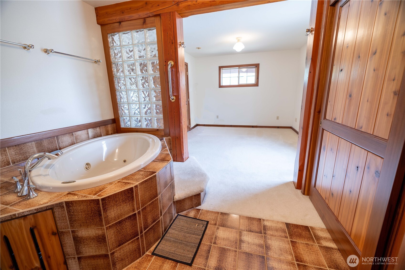 6 Orchard Loop S. , Tonasket, WA 98855
