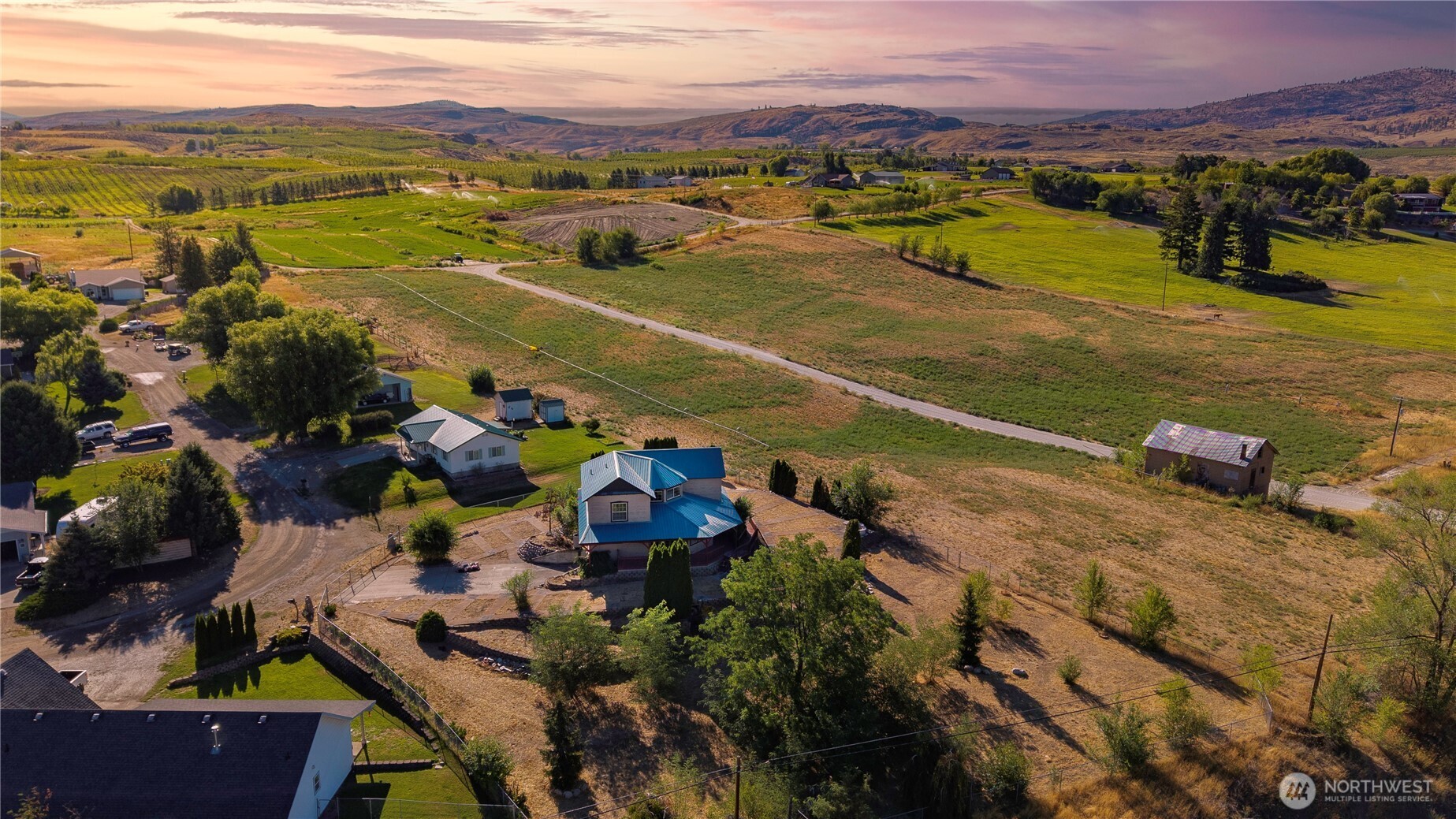 6 Orchard Loop S. , Tonasket, WA 98855