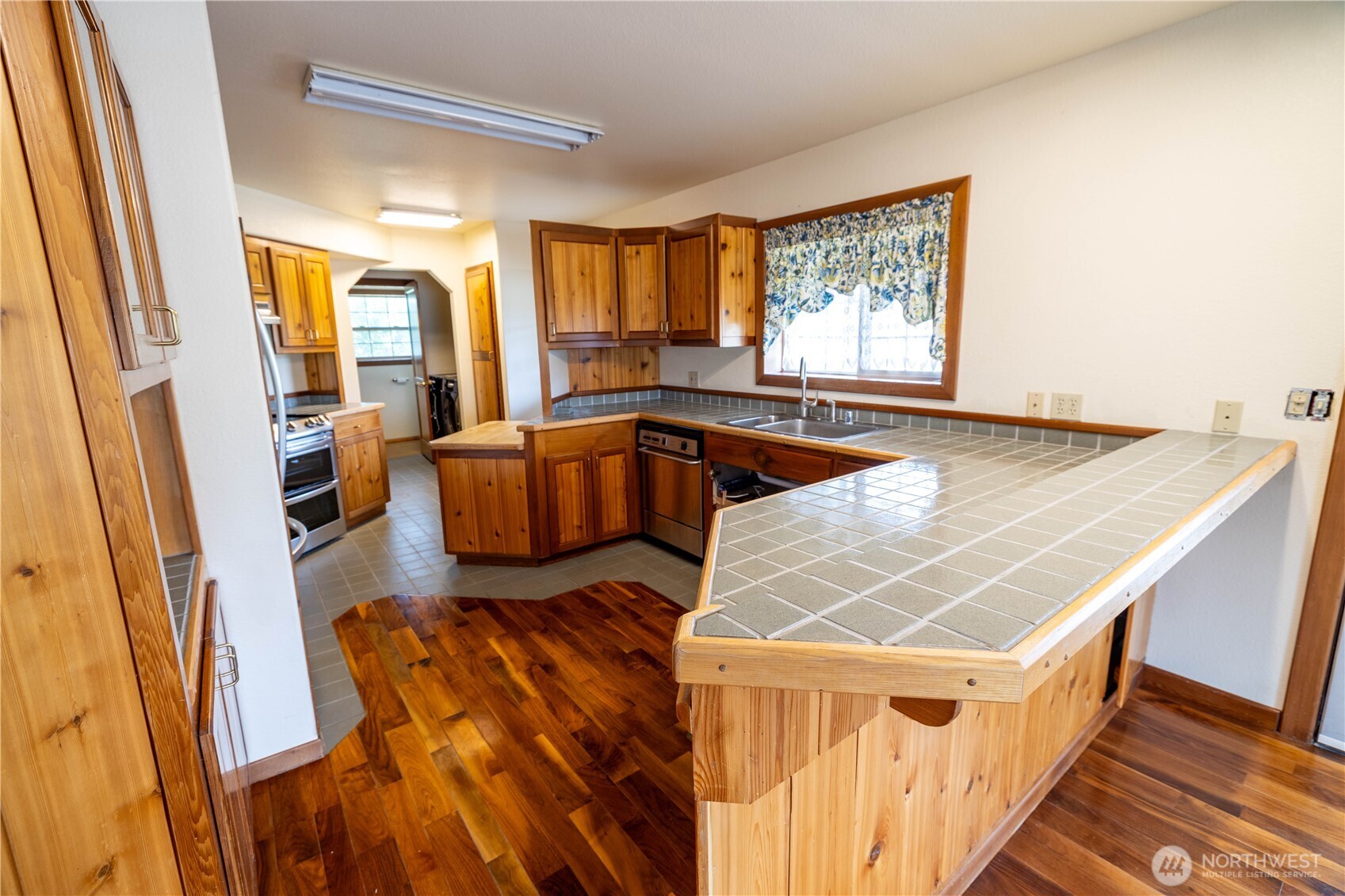 6 Orchard Loop S. , Tonasket, WA 98855
