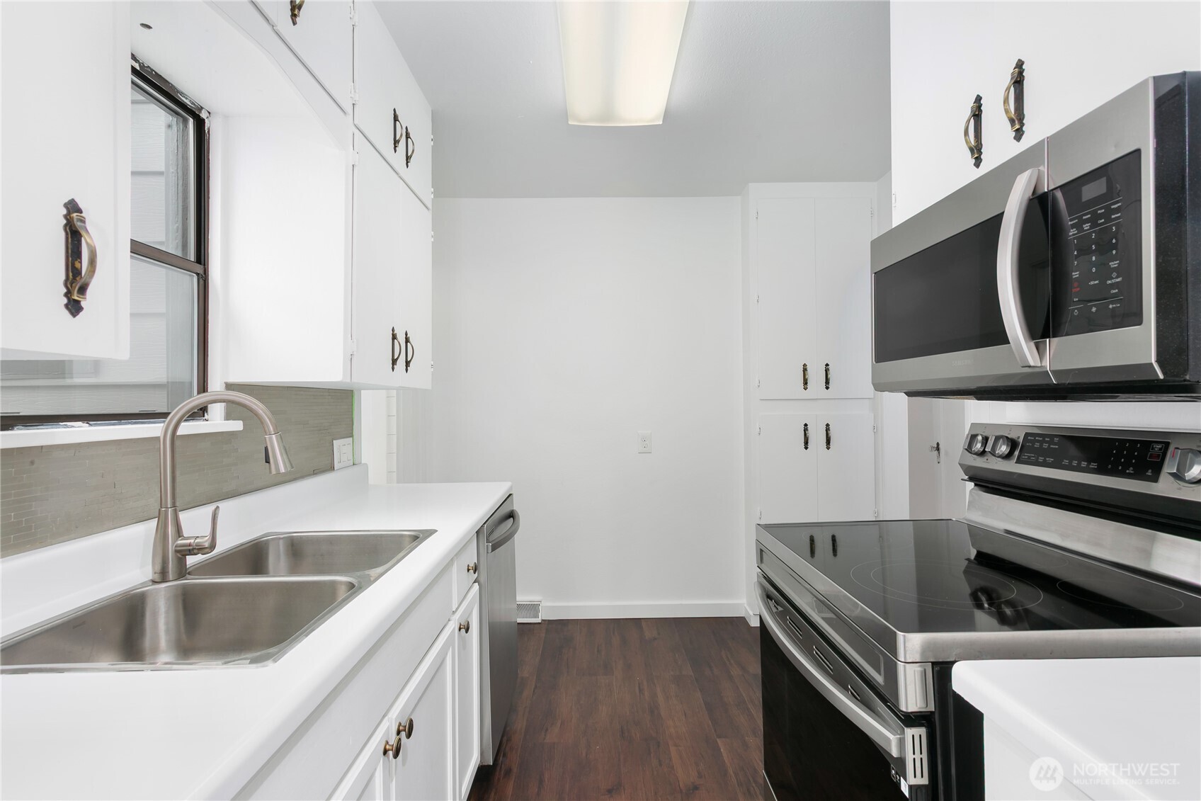 5005 Yakima Avenue , Tacoma, WA 98408