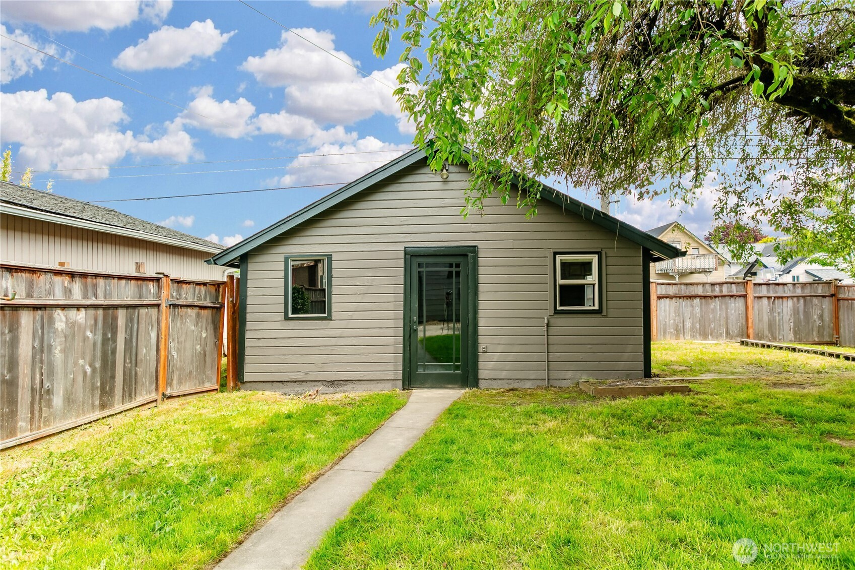 5005 Yakima Avenue , Tacoma, WA 98408