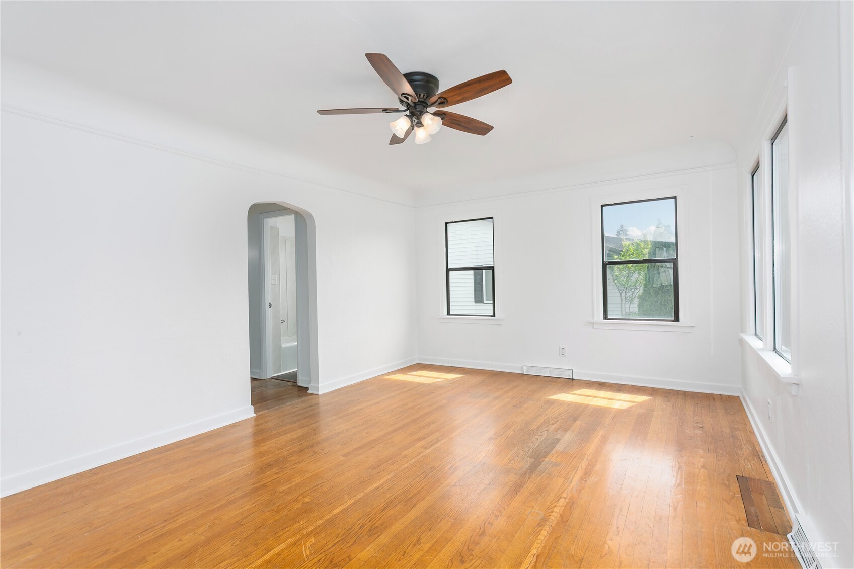 5005 Yakima Avenue , Tacoma, WA 98408