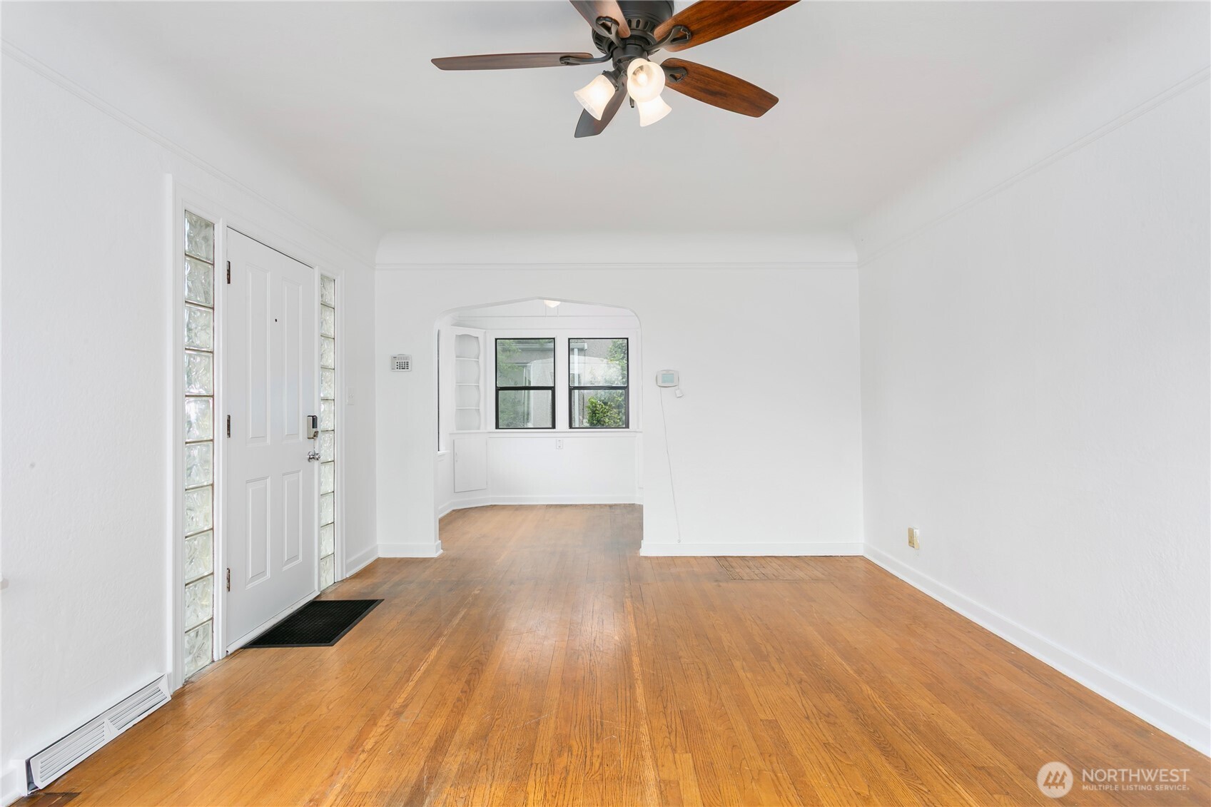 5005 Yakima Avenue , Tacoma, WA 98408