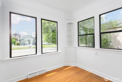 5005 Yakima Avenue , Tacoma, WA 98408 - Photo 10