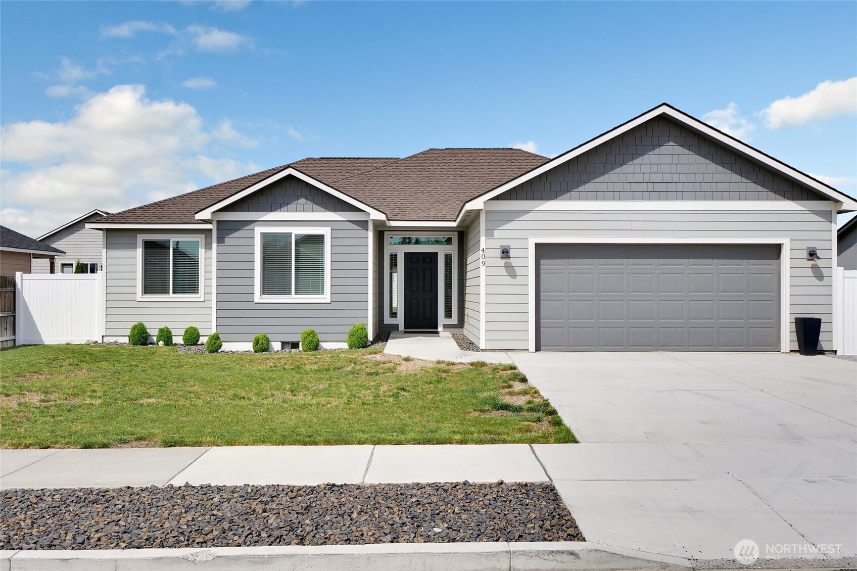 409 S Trillium , Moses Lake, WA 98837